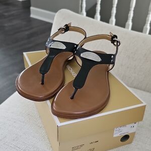 Michael Kors Black And Silver Plate T-Strap Sandals NWT 7.5
